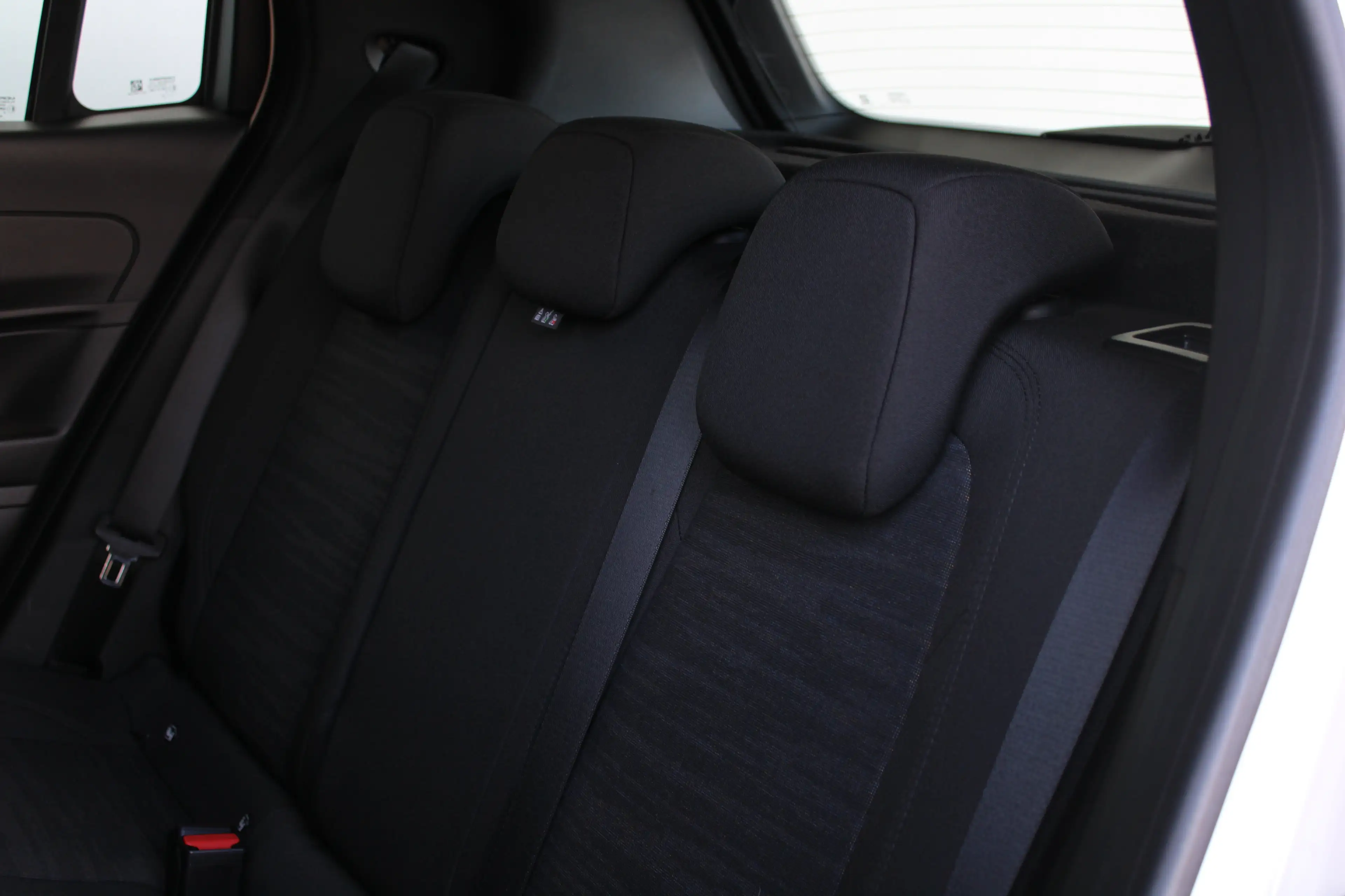 Jeep Avenger Longitude 54 kWh | SOH 95% | Keyless entry | Navig — photo 13