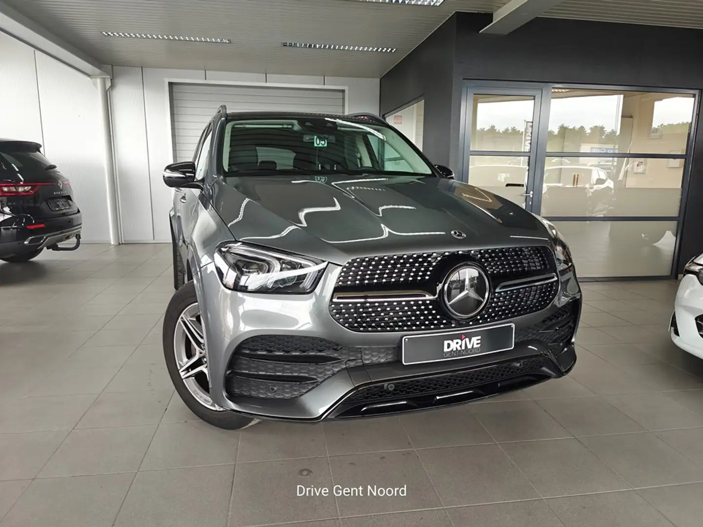 Mercedes-Benz GLE 350 de 4-Matic PHEV AMG Grey - 2
