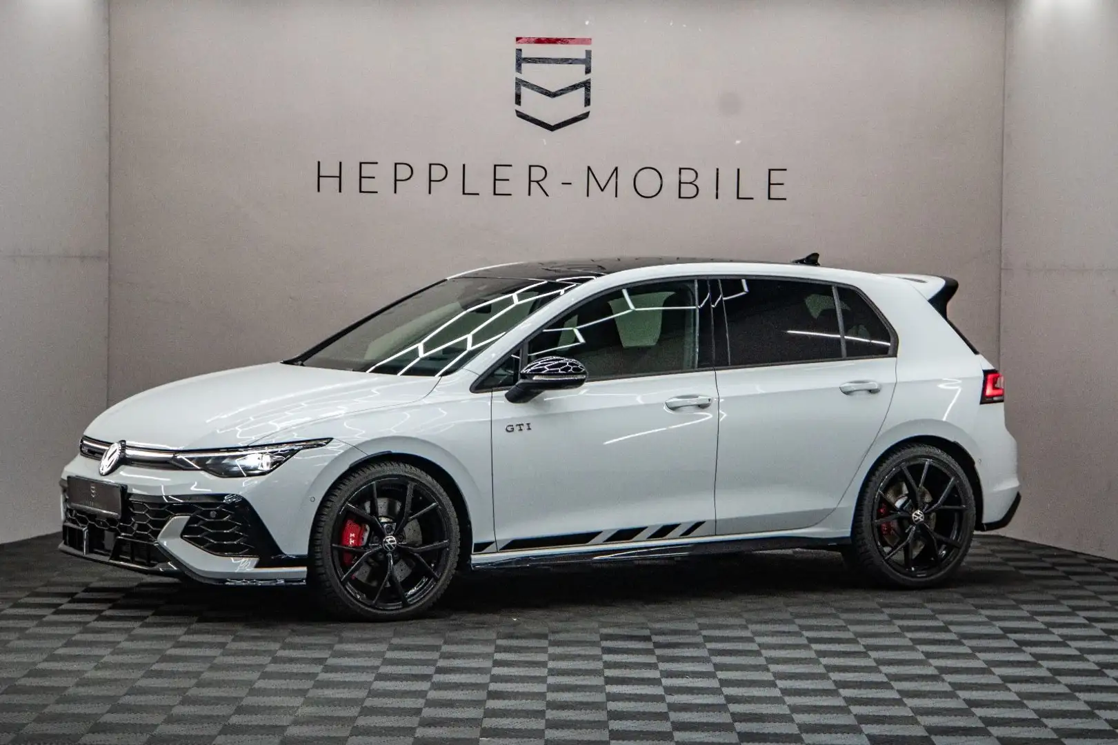 Volkswagen Golf 8 GTI Clubsport DSG LED Pano 360°ACC Blis Blanc - 2