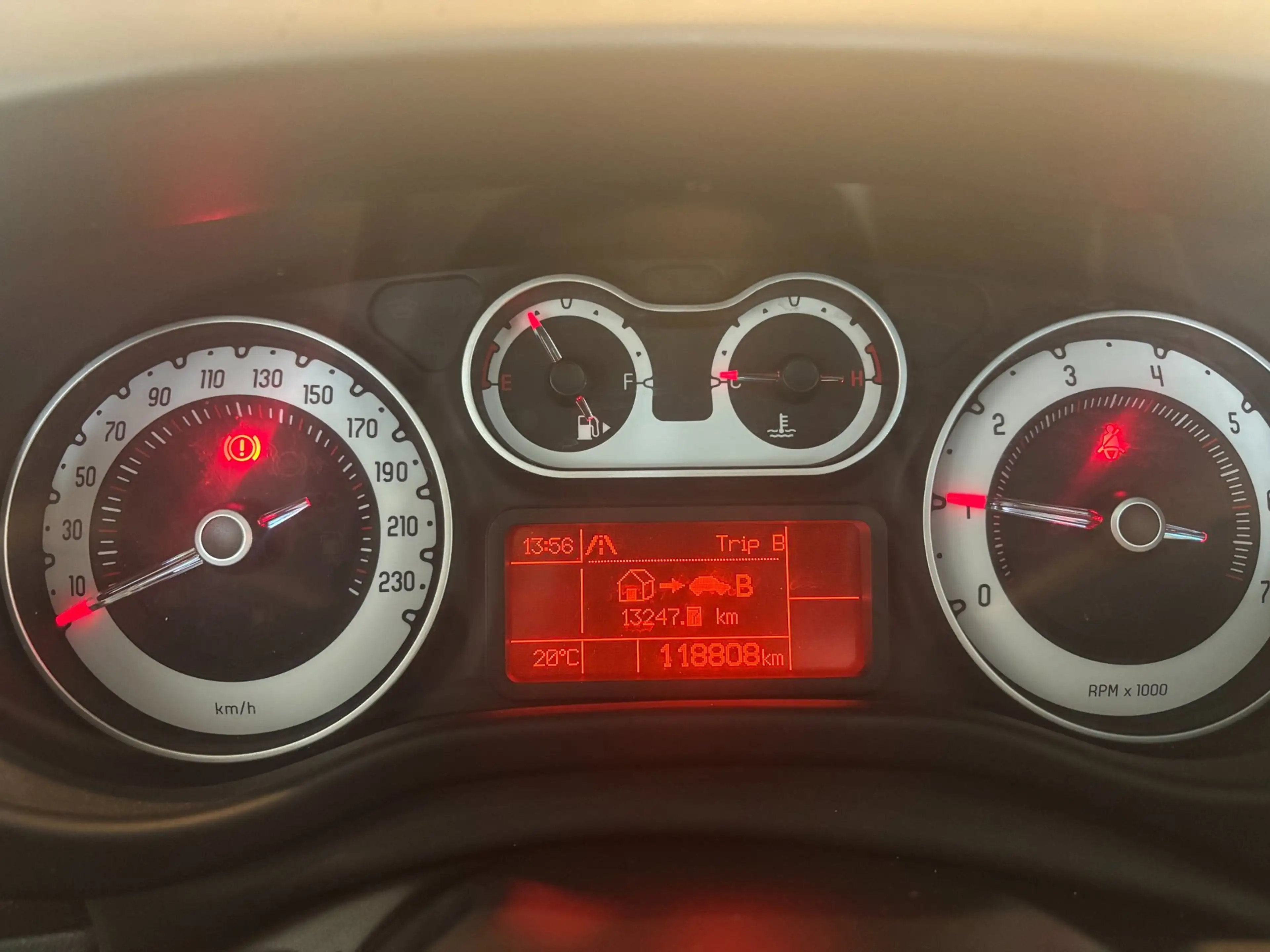 Fiat 500L 0.9 TwinAir Lounge | Panoramadak | Cruise | PDC | — photo 27