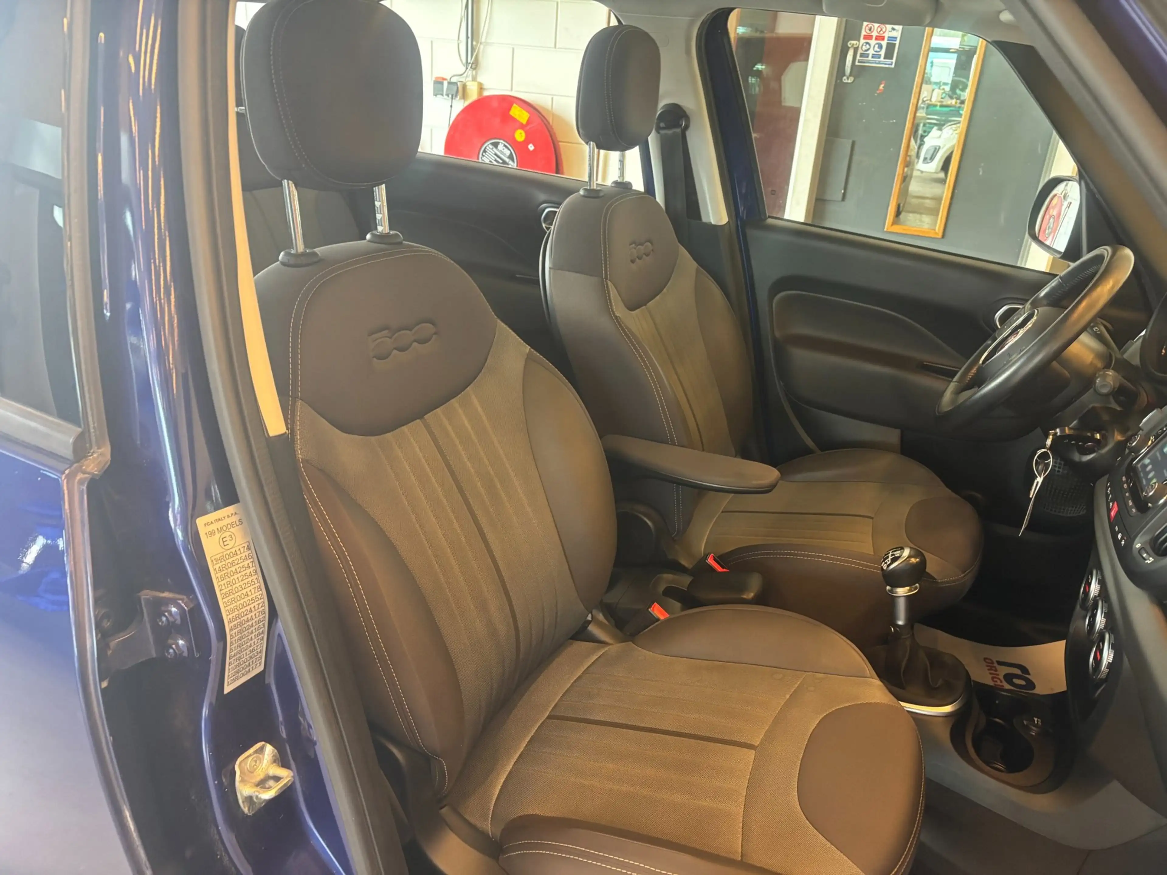 Fiat 500L 0.9 TwinAir Lounge | Panoramadak | Cruise | PDC | — photo 20