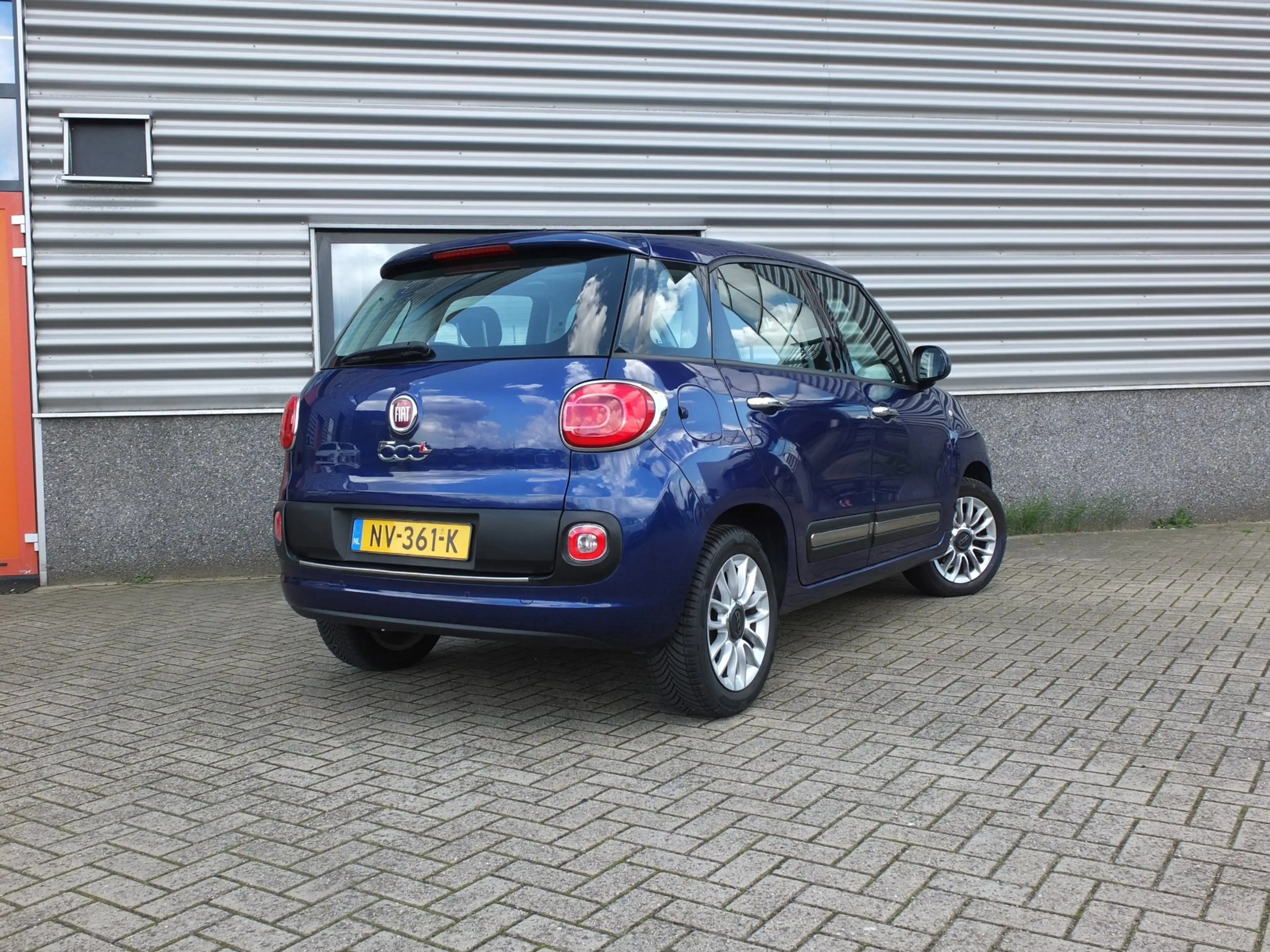 Fiat 500L 0.9 TwinAir Lounge | Panoramadak | Cruise | PDC | — photo 2