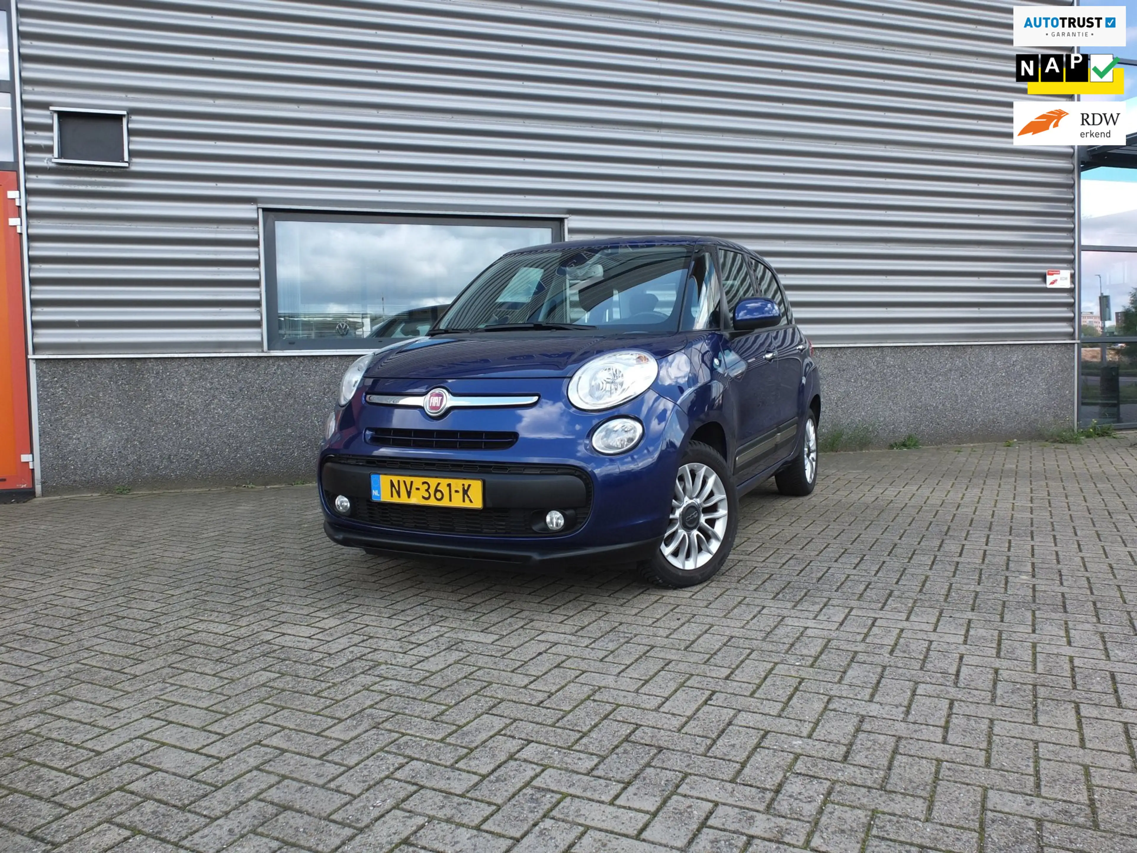 Fiat 500L 0.9 TwinAir Lounge | Panoramadak | Cruise | PDC |