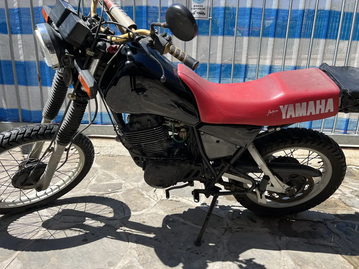 Yamaha XT 550 Schwarz - 1