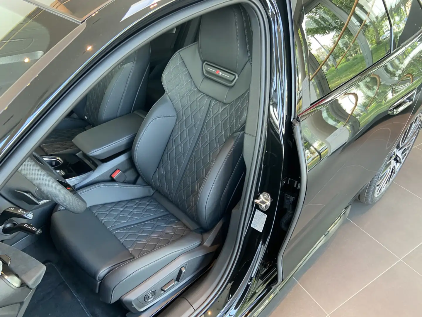 Audi A6 Avant TFSI S line quattro 367ch S tronic Noir - 2