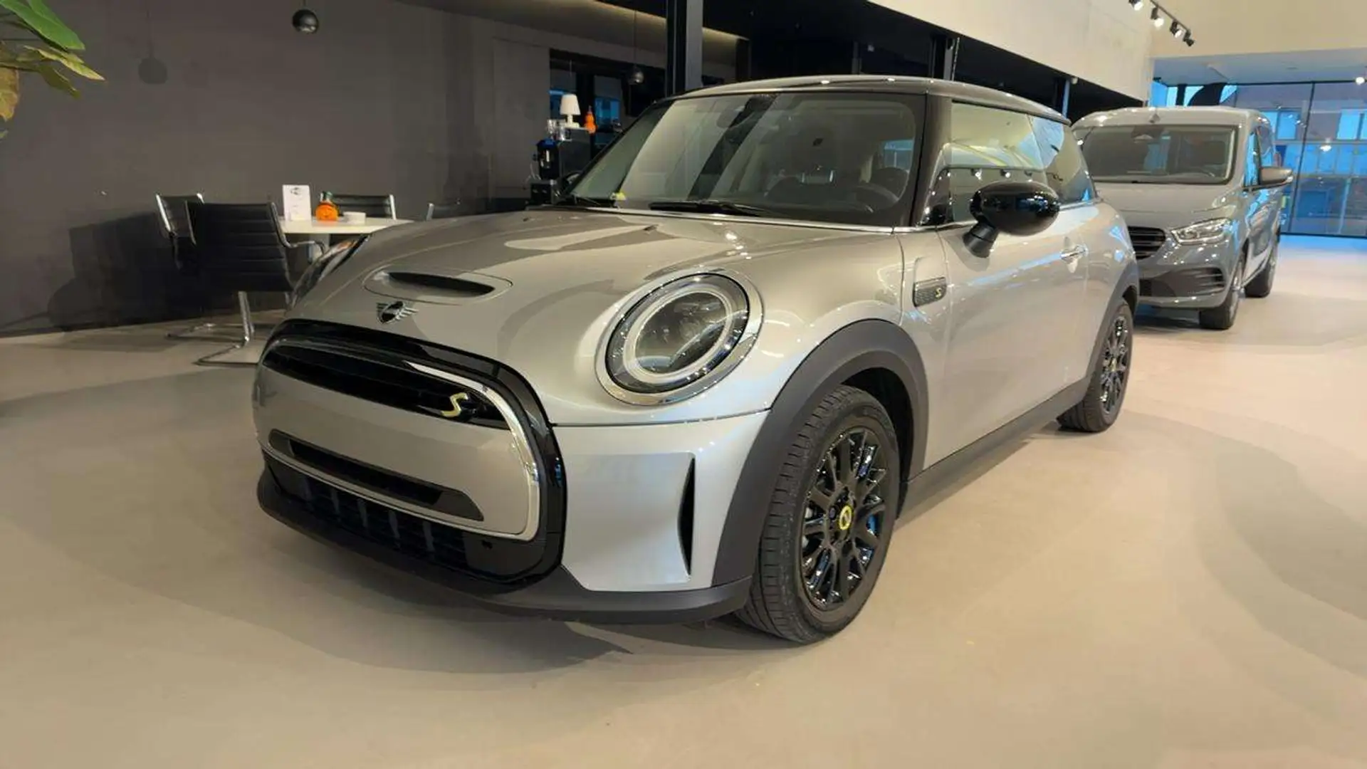 MINI Cooper SE Argent - 1