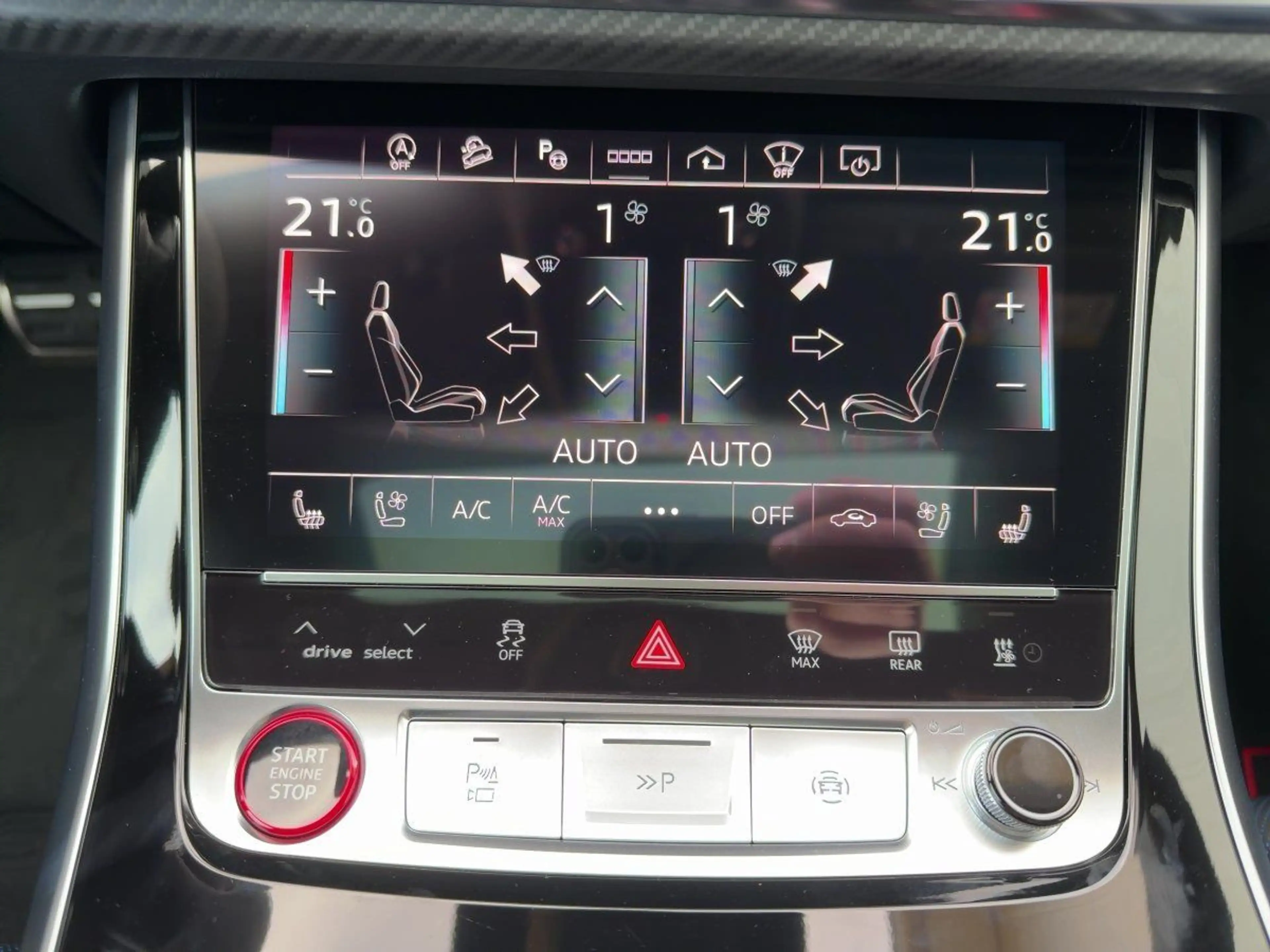 Audi RS Q8 SUV performance *MATRIX*B&O*PANO*LEDER* — photo 13
