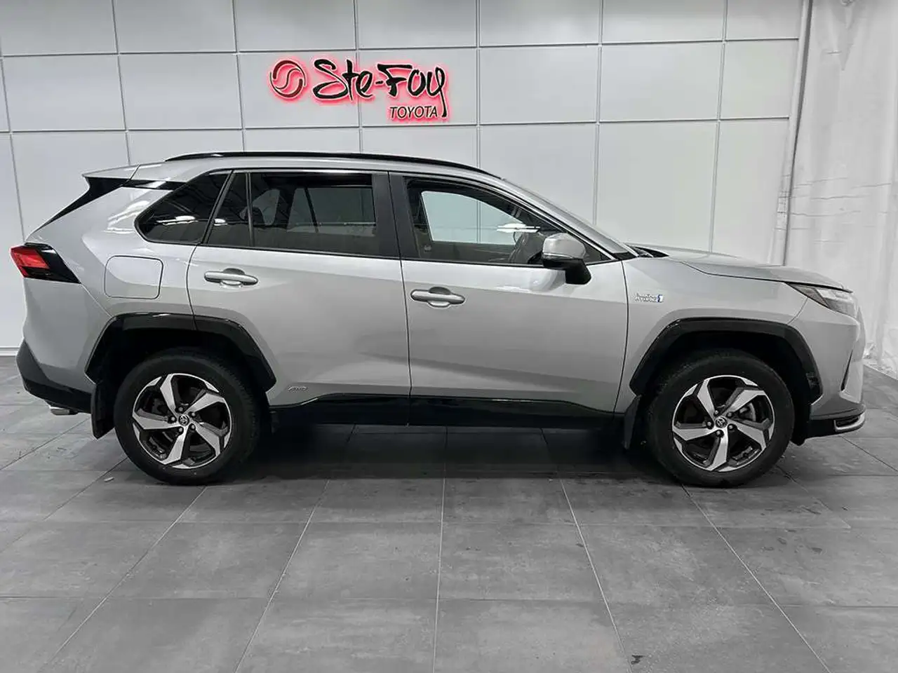 Toyota RAV 4 Prime снимка Toyota RAV 4 Prime