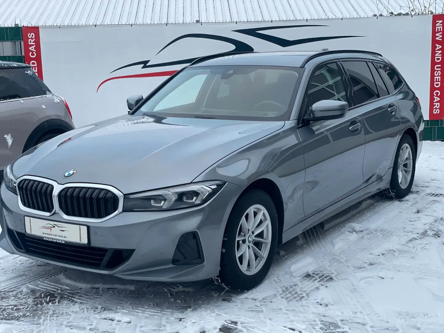 BMW 320 d Touring|Navi|Sportsitze|Active Guard Plus| Gris - 2