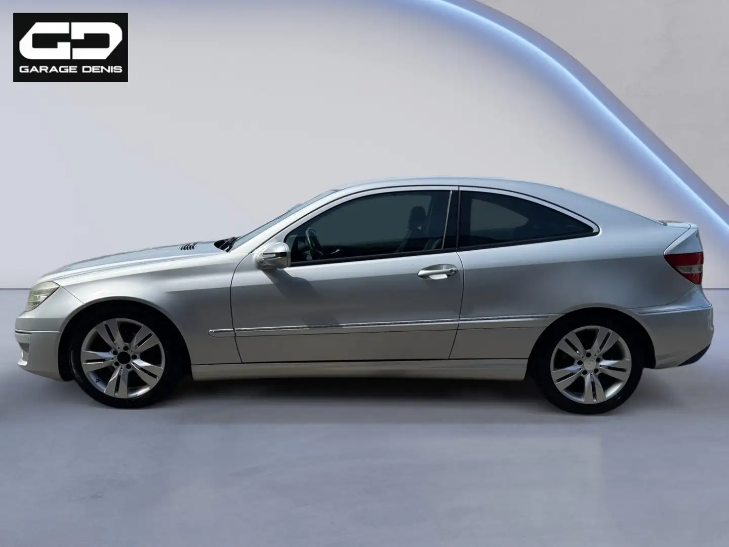 Mercedes-Benz CLC 200 CDI Coupe Sport**GARANTIE 12MOIS** Серый - 2