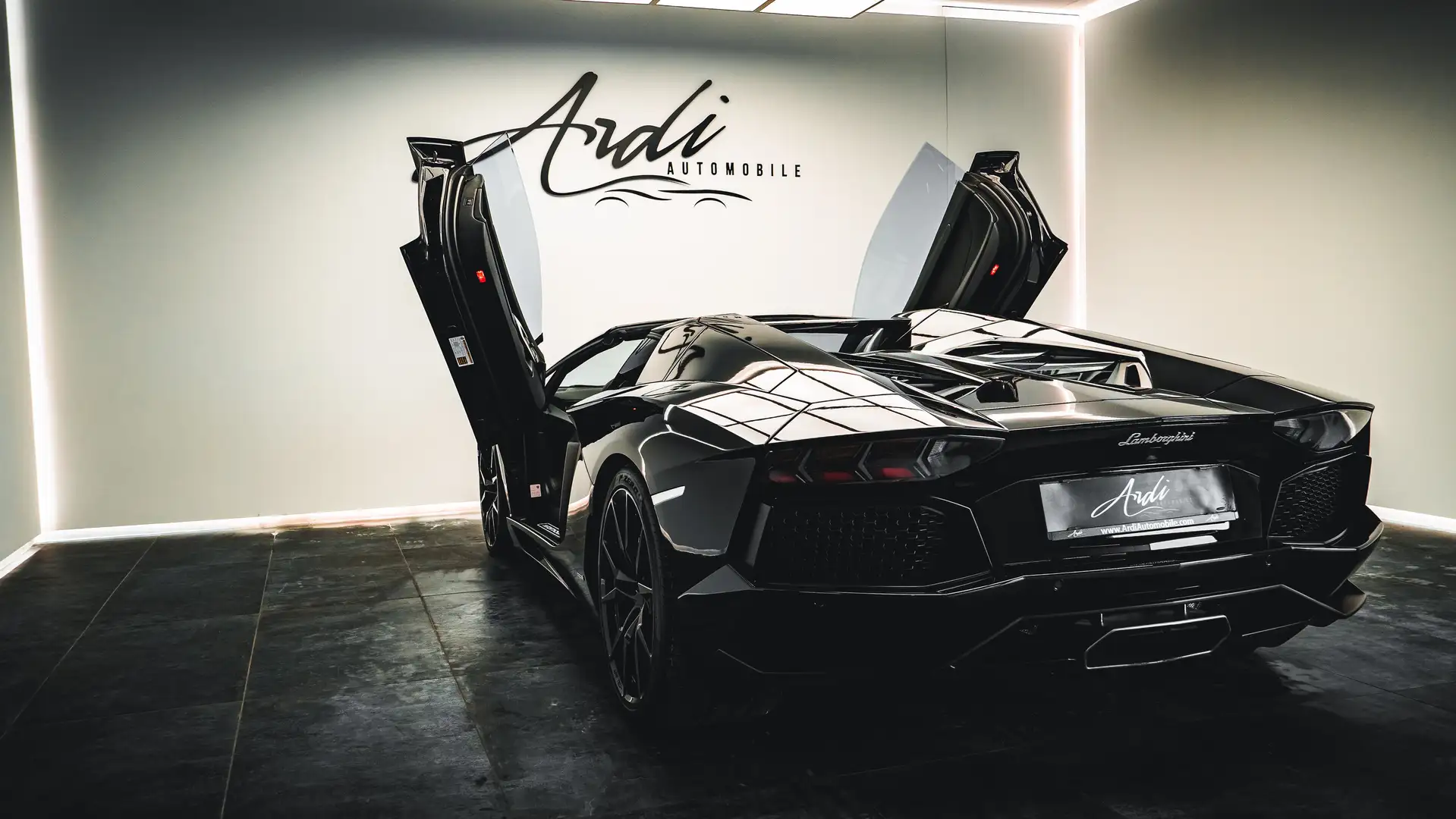 Lamborghini Aventador 6.5i V12 LP700-4*CARBON*LIFT*CAMERA AR*GPS*XENON* Fekete - 2