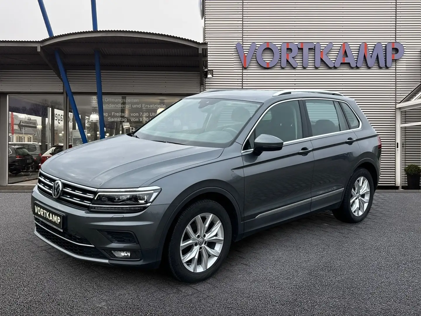 Volkswagen Tiguan Highline HeadUp/IQLight/Fahrassistenz Grijs - 2