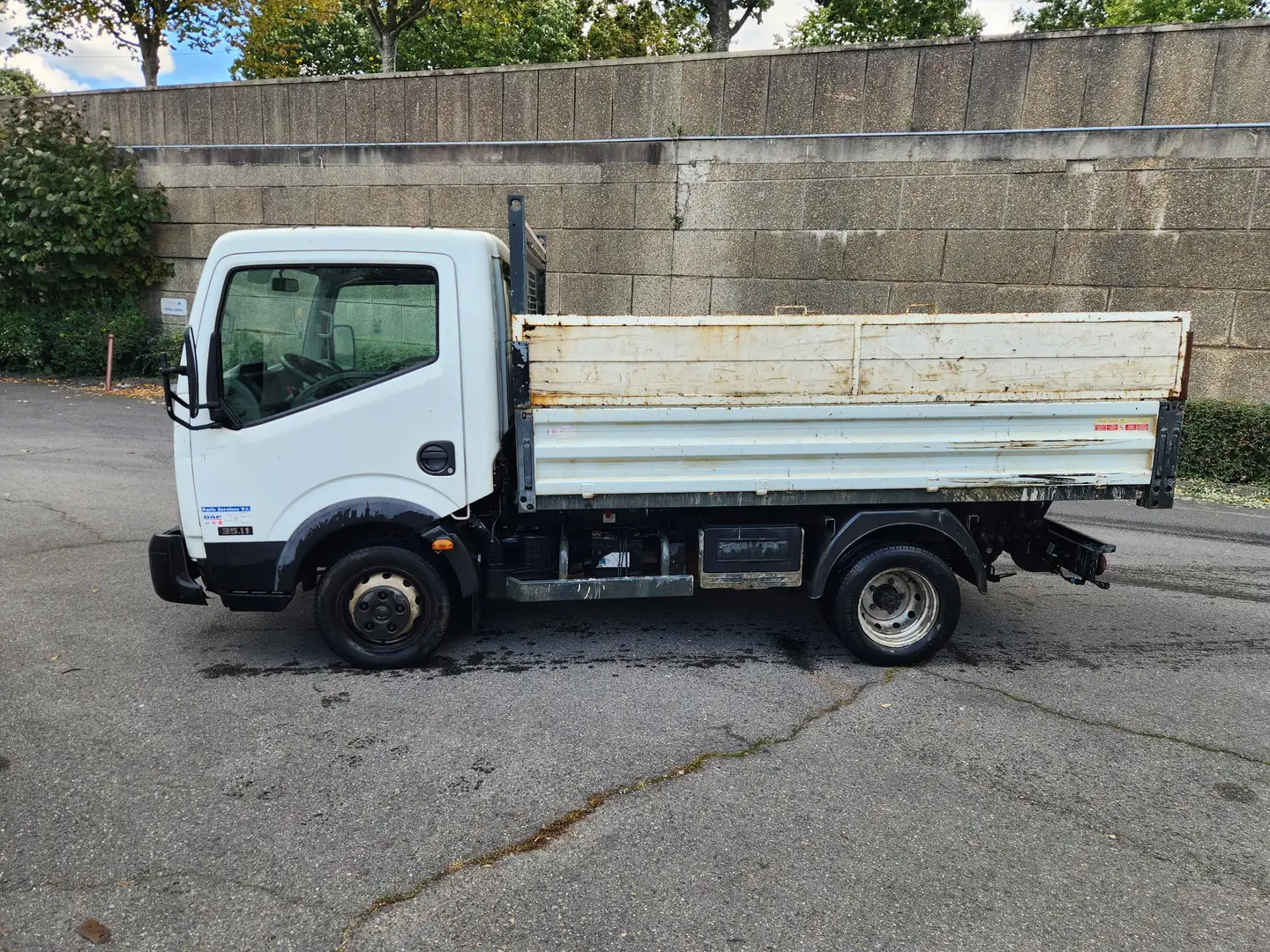 Nissan Cabstar CABSTAR 35.11 CHANTIER OPTIMA Empt 2 B5 Weiß - 2