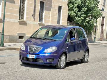 1.4 8V EcoChic GPL 77cv Oro "1 PROPRIETARIO-KM CERTIFICATI-GPL VALIDO-INTERNI BLU-CERCHI IN LEGA-SEDILI POST SCORREVOLI"