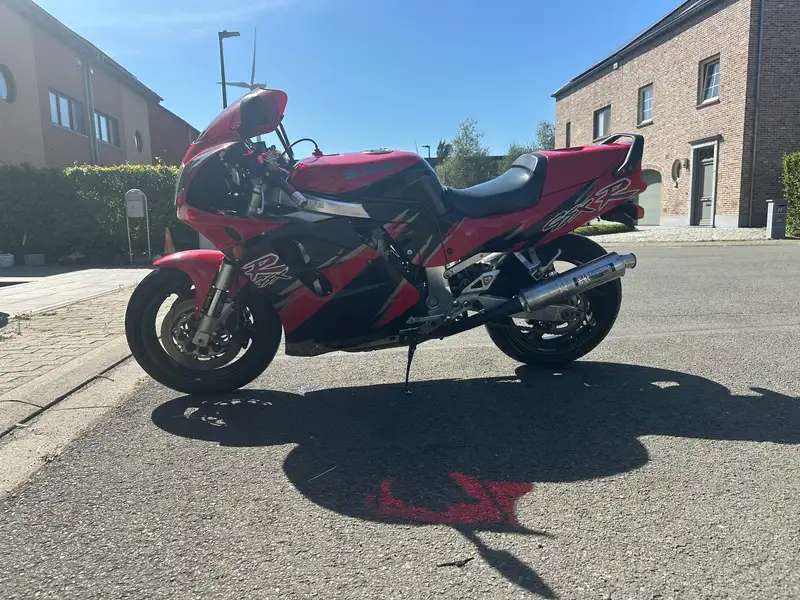 Suzuki GSX-R 1100 - foto 2
