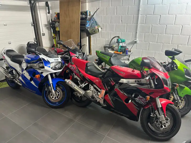 Suzuki GSX-R 1100 - foto 6