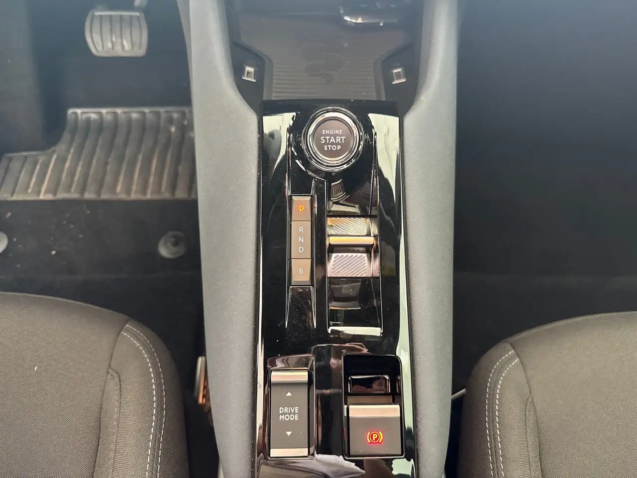 Alfa Romeo Junior 2025 — фото 14