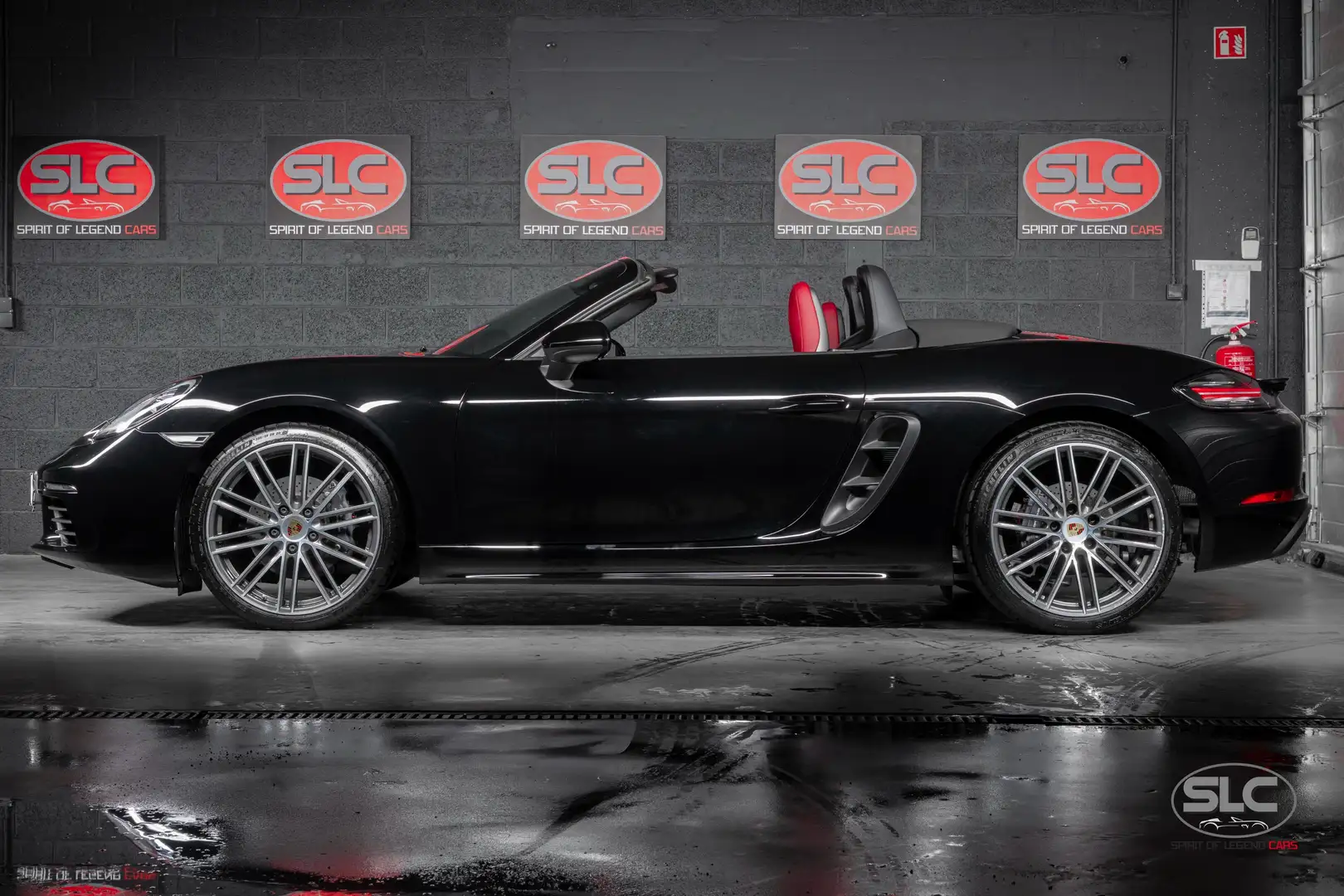 Porsche Boxster 718 Boxster 2.0 Turbo Manual/20" Turbo/PDLS - 2