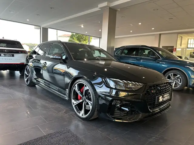Audi RS4 Avant TFSI quattro tiptronic