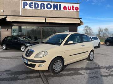 Ypsilon 1.2 16v Argento GPL/Benzina 5 Posti