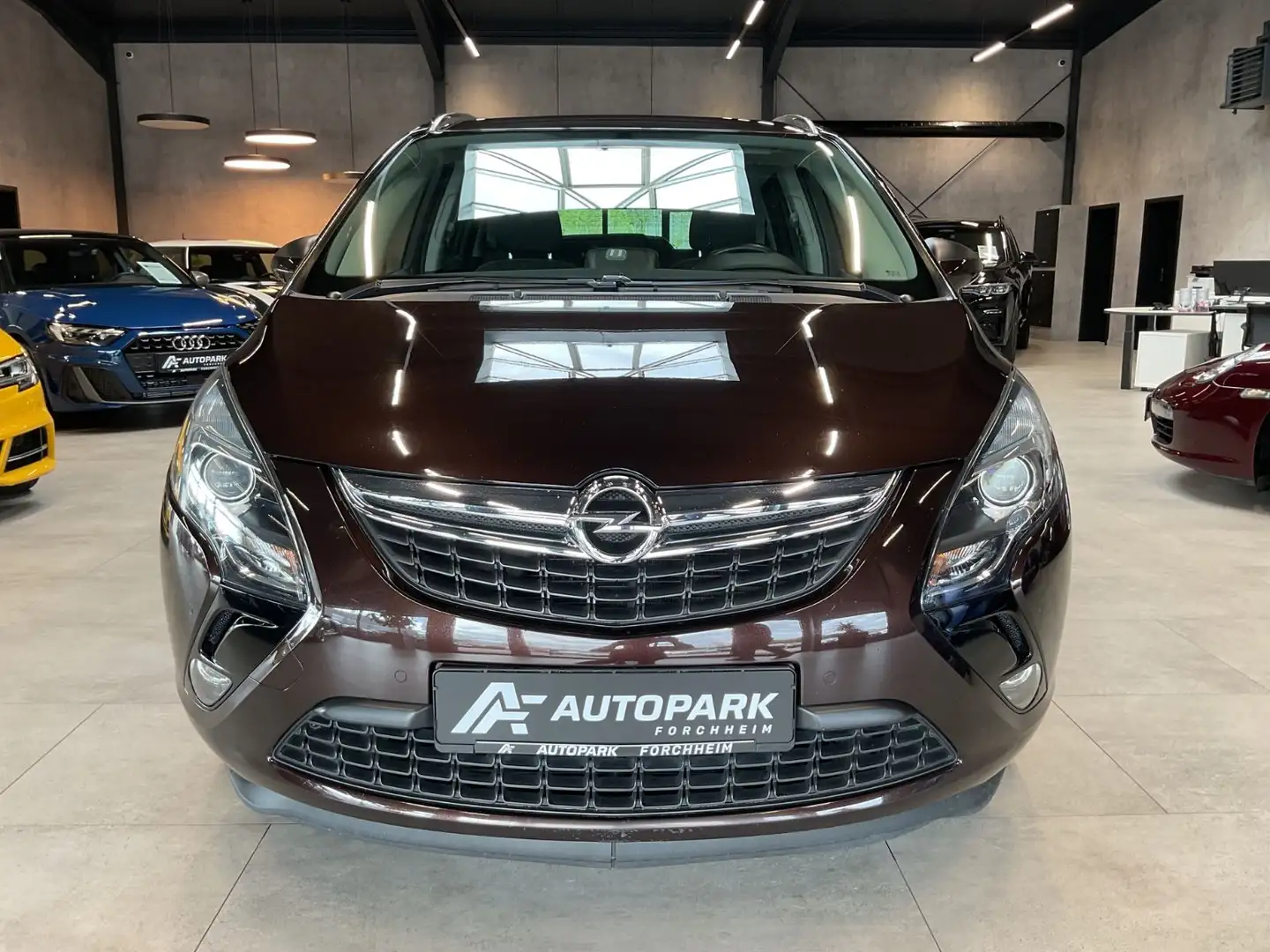 Opel Zafira Tourer Zafira C Tourer Style AHK Kamera Navi 7-Sitzer Коричневый - 2