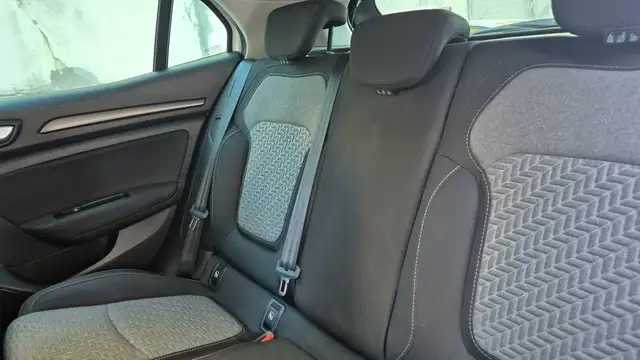 Renault Megane view 9