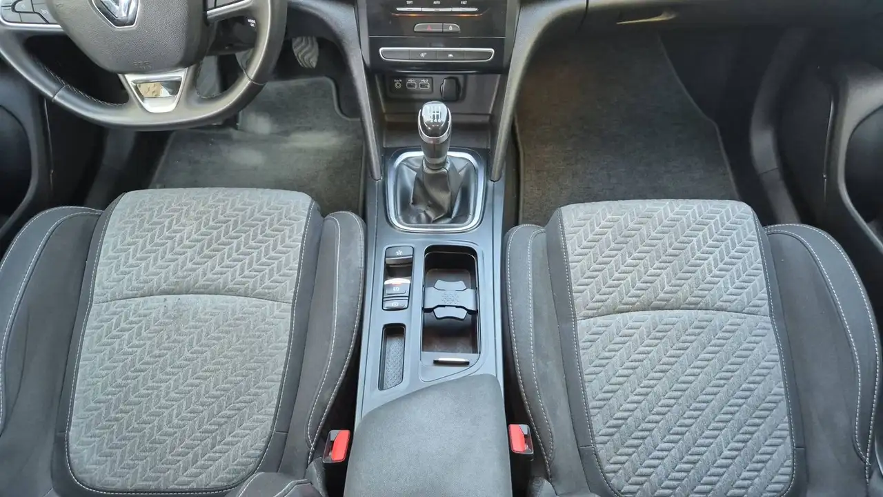 Renault Megane Berline — photo 25