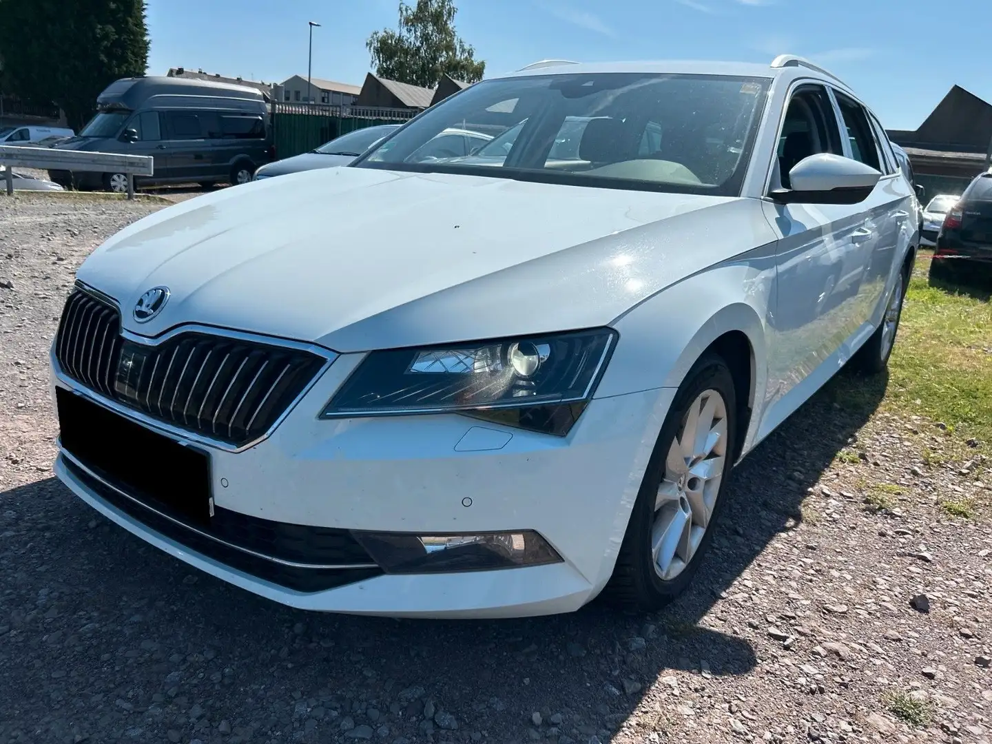 Skoda Superb Combi Style 4x4 DSG KEYGO MEM NAVI TEMPO Wit - 1