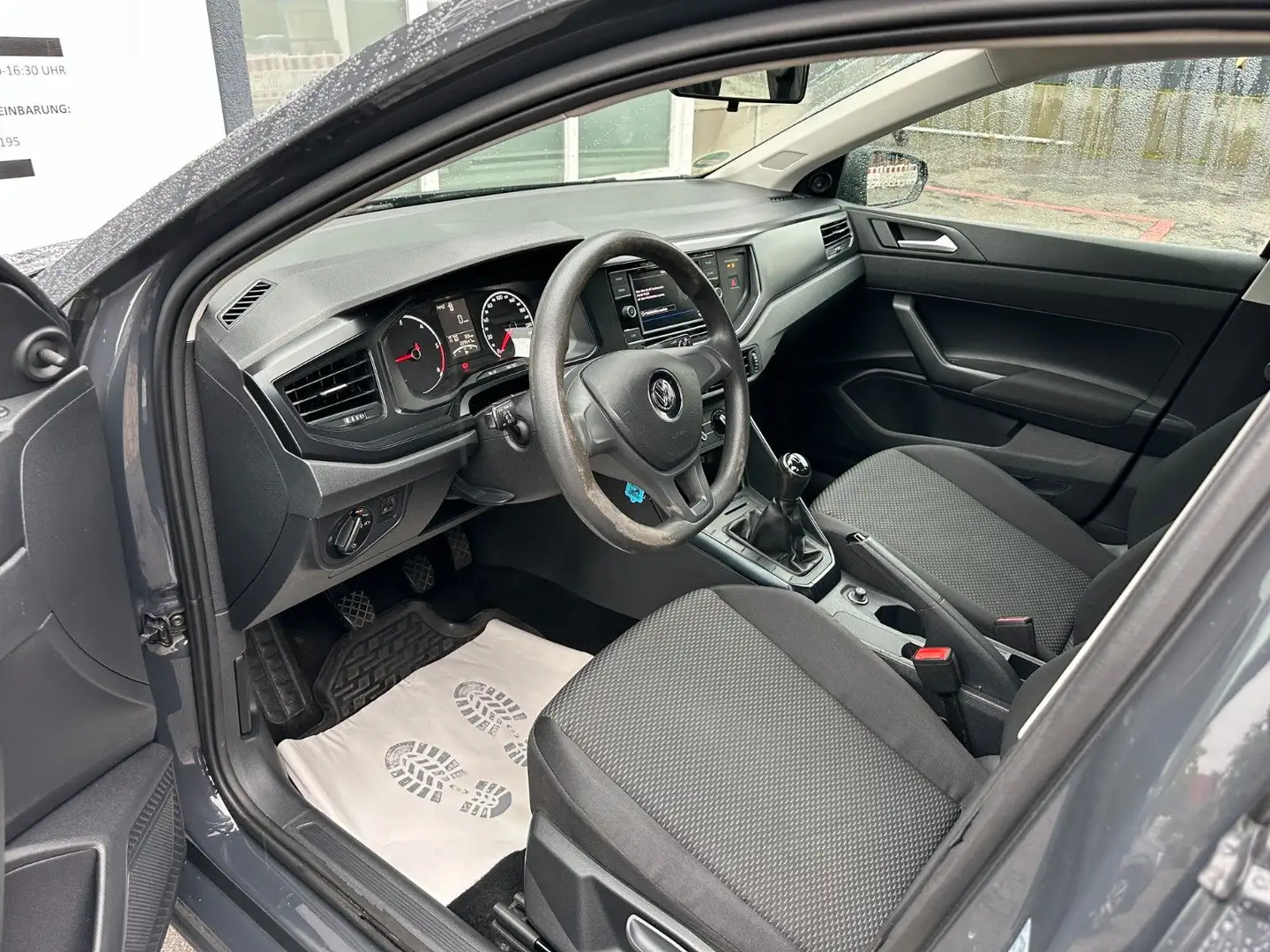 Volkswagen Polo VI Trendline*DIESEL*BT*Klima*Allwetter* Gris - 2
