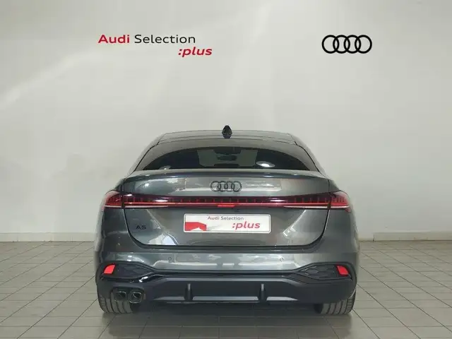 Audi A5 view 5