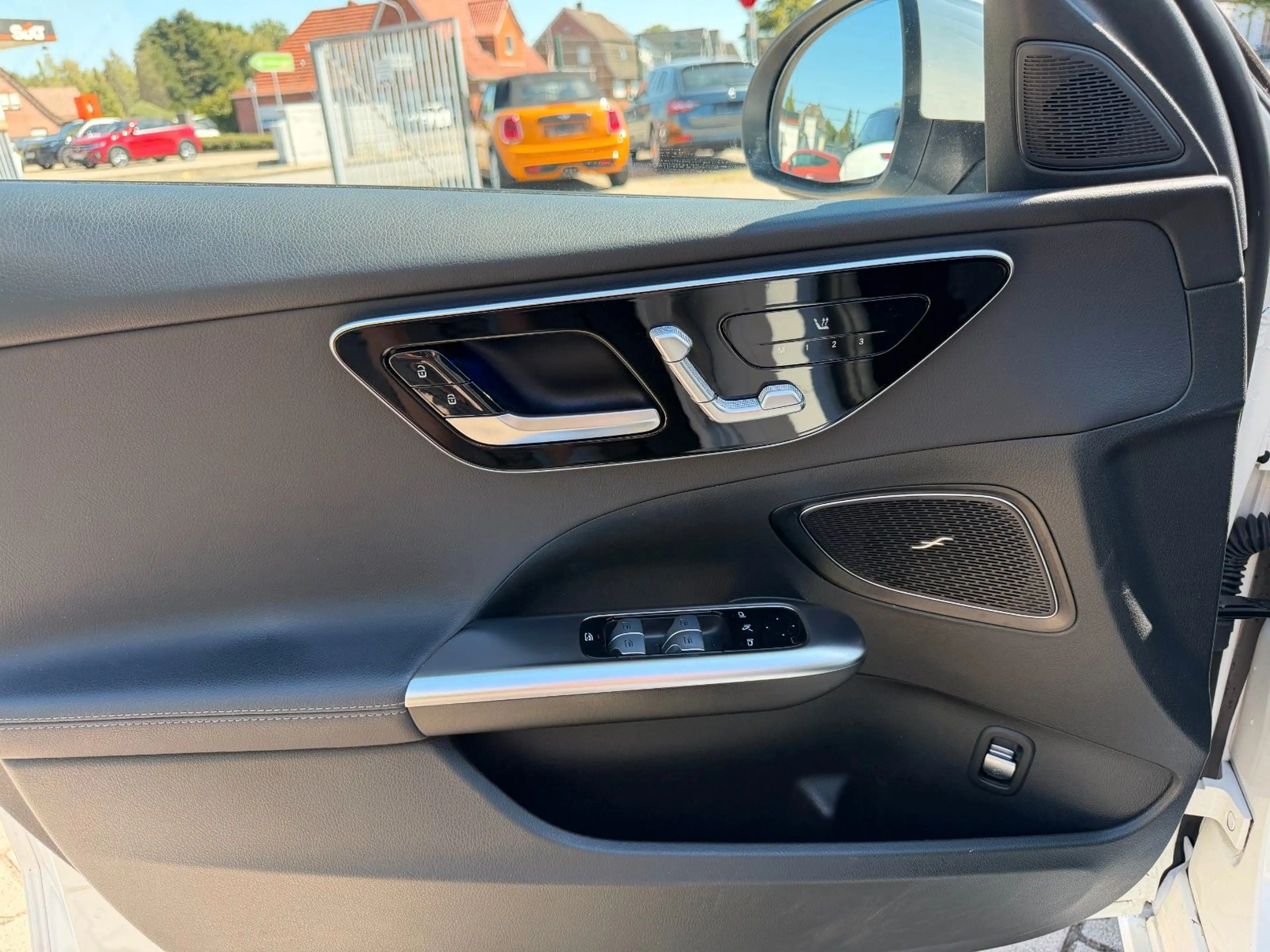 Mercedes-Benz C 220 C220d 4M*HeadUp*DigitalLight*Memory-Pak*360°Kam — photo 11