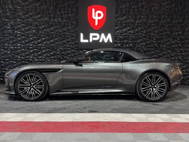 Aston Martin DB12 view 11
