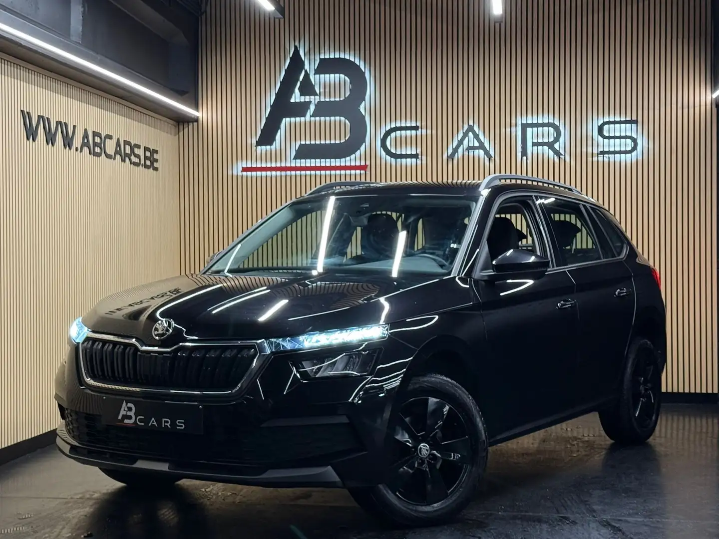 Skoda Kamiq Kamiq 1.0 TSI Ambition * GARANTIE 12 MOIS * SPORT Noir - 1