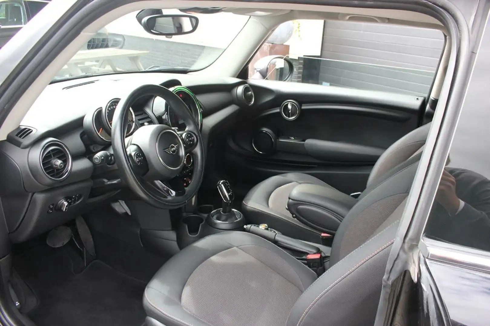 MINI One Mini 1.5 Facelift | Carplay | Union Jack achterlic Zwart - 2