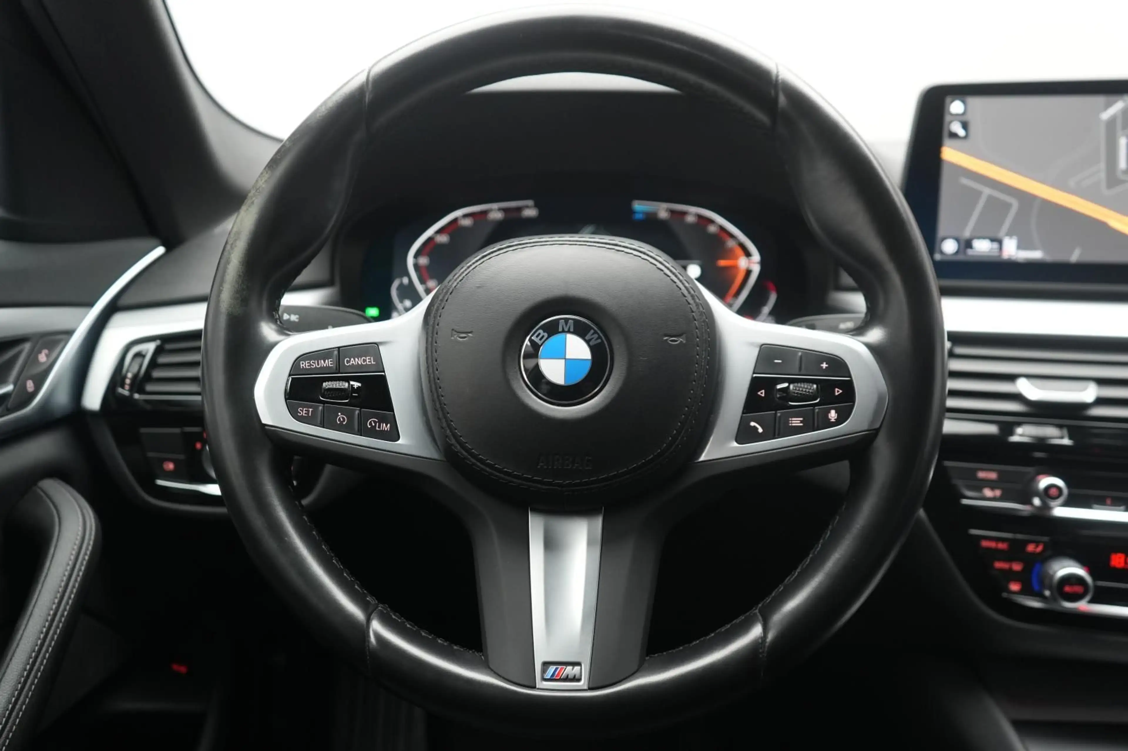 BMW 520 520d M Sport Leder/Temp/Virtual/CarPlay — photo 15