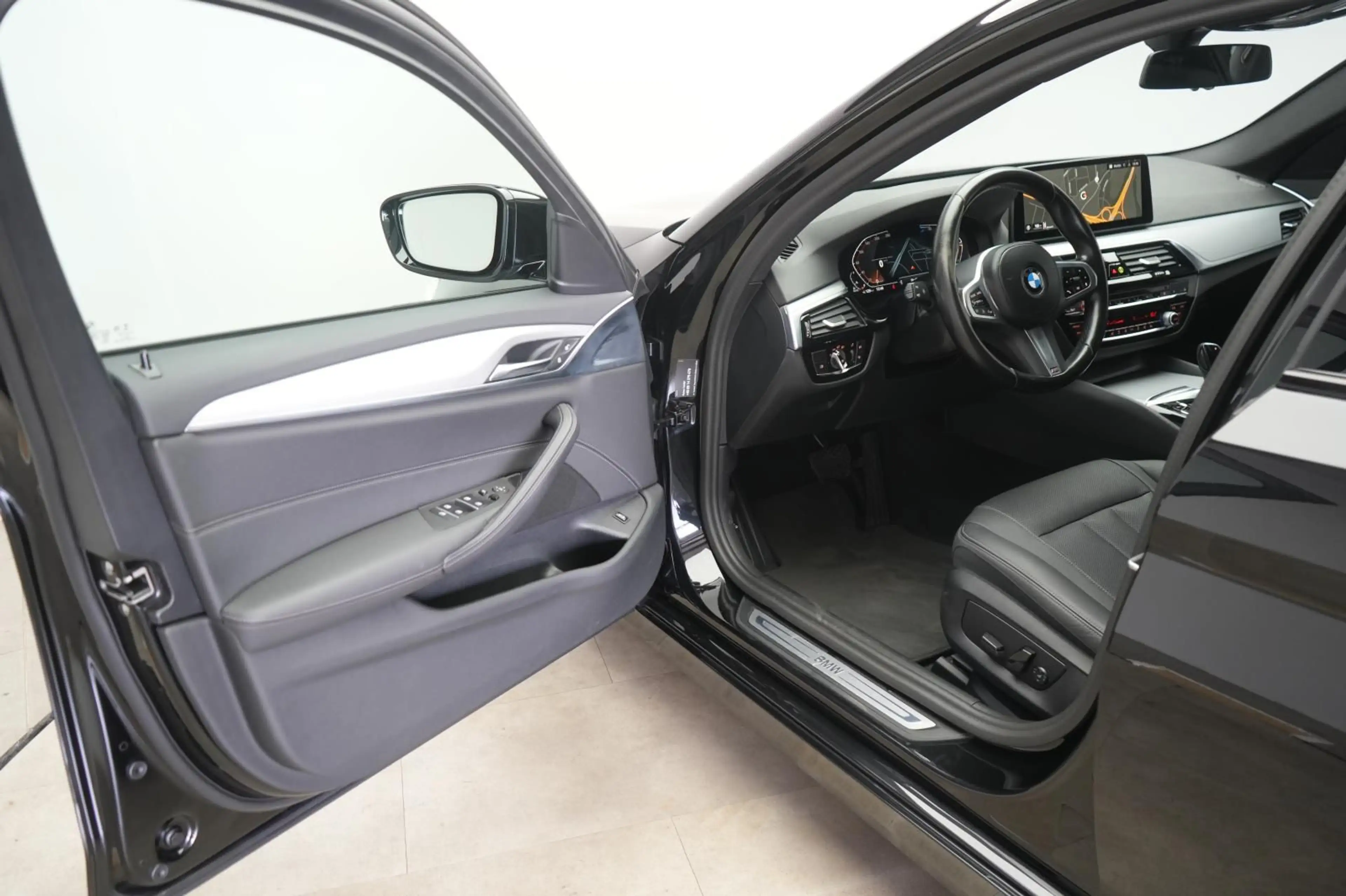 BMW 520 520d M Sport Leder/Temp/Virtual/CarPlay — photo 12