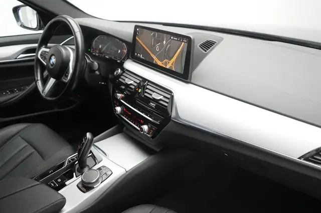 BMW M view 8