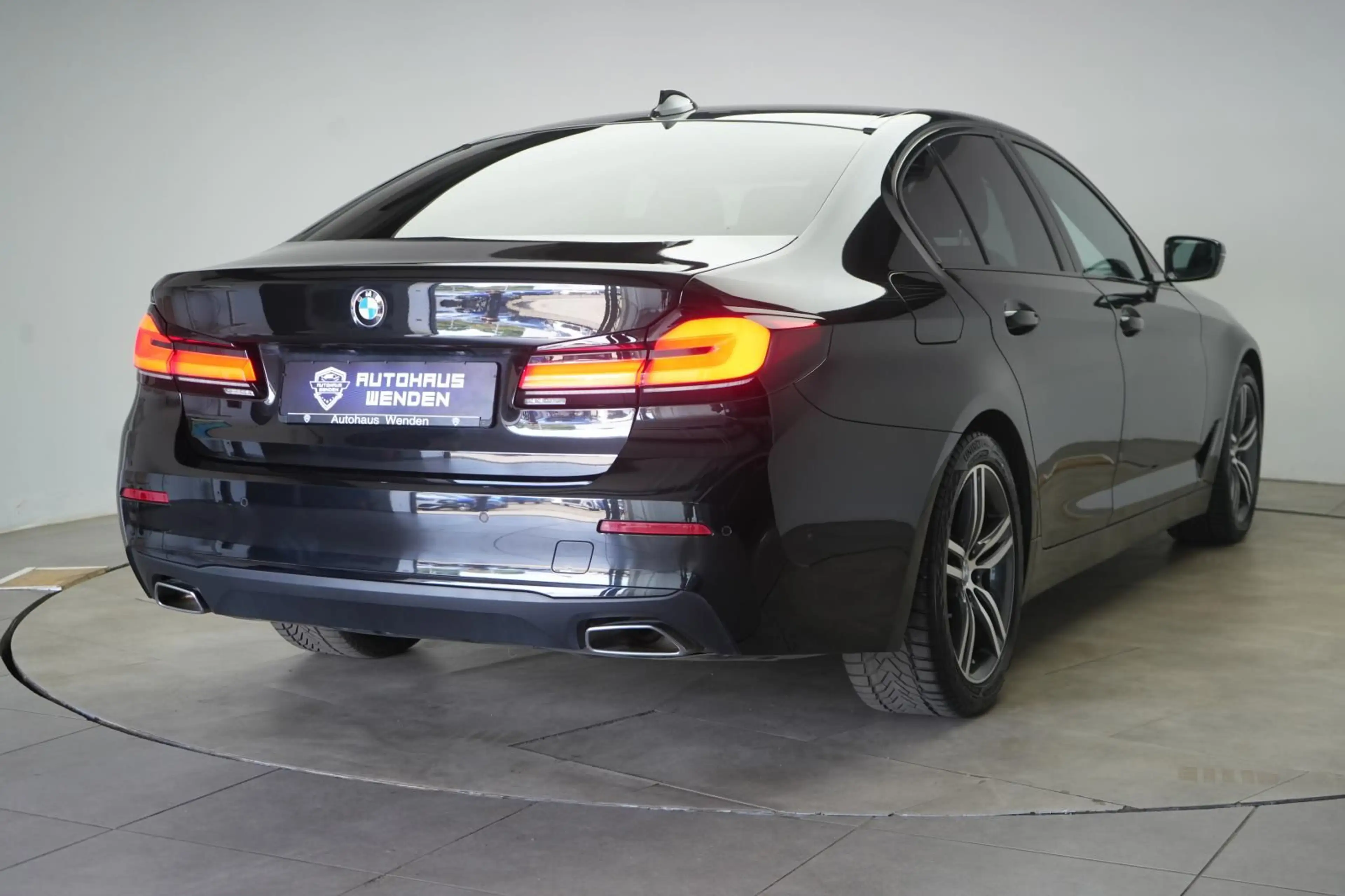 BMW 520 520d M Sport Leder/Temp/Virtual/CarPlay — photo 4