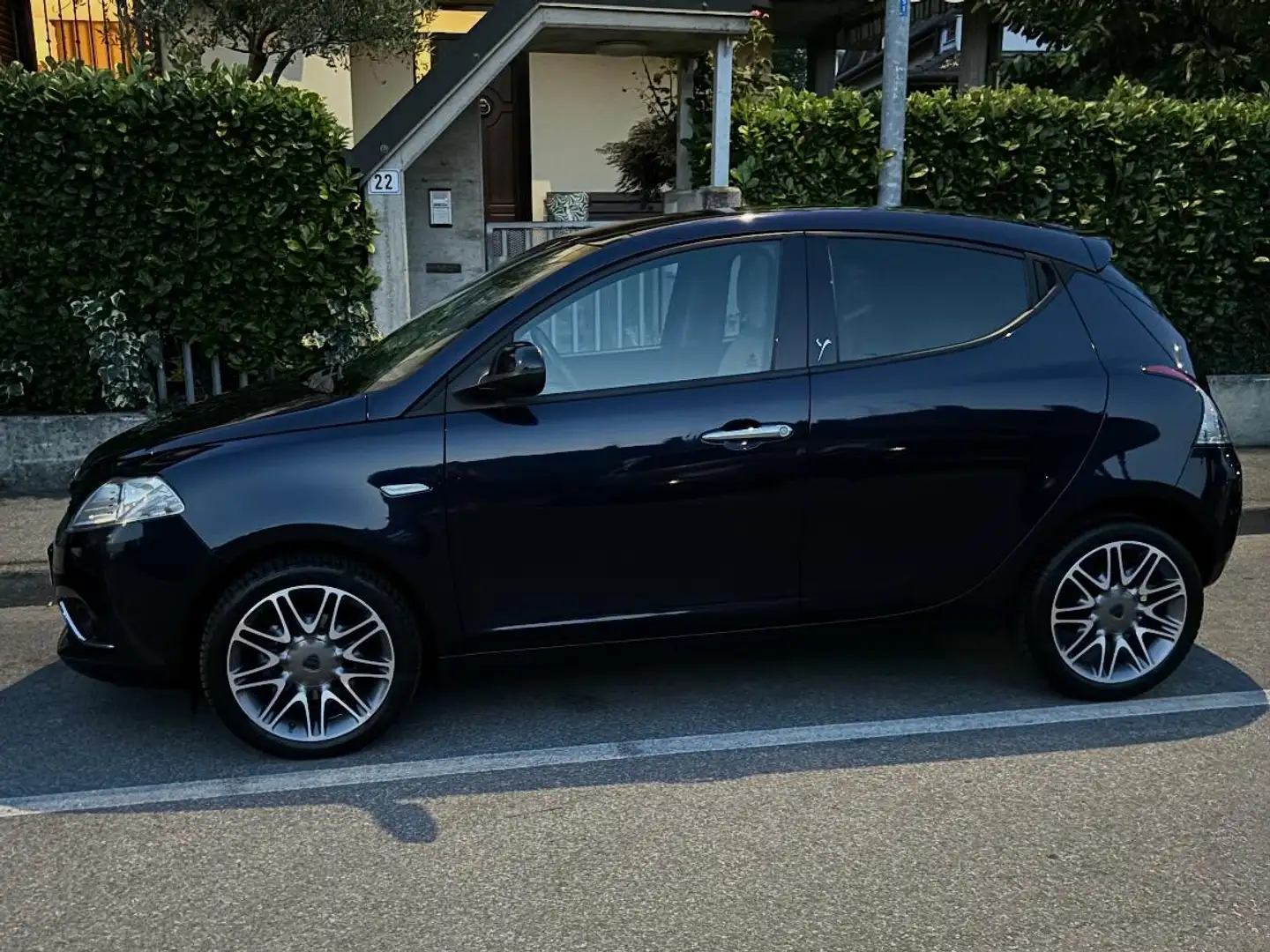Lancia Ypsilon Ypsilon 1.3 mjt Platinum s Blu/Azzurro - 1