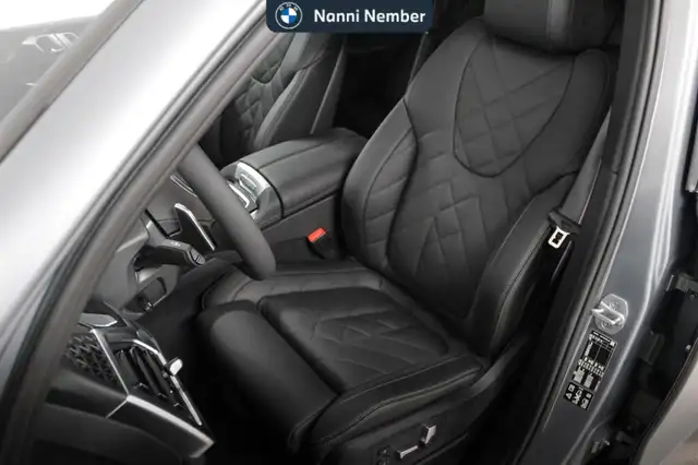 BMW X5 view 13