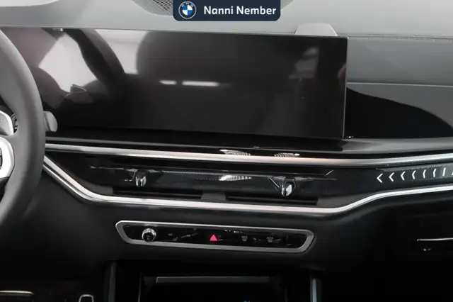 BMW X5 view 11
