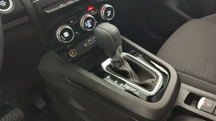 Renault Arkana 2025, foto 16
