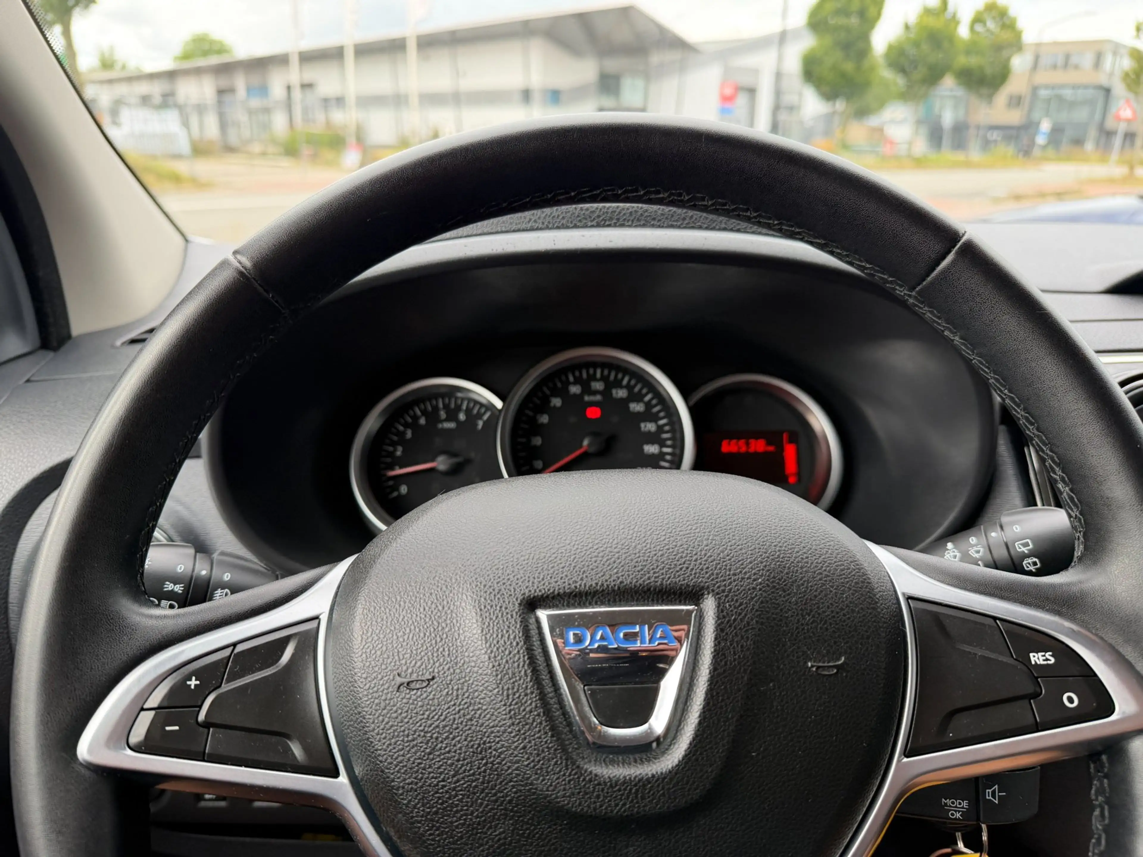 Dacia Lodgy 1.2 TCe Stepway 7p. Airco|Cruise|NAVI|PDC! — photo 15