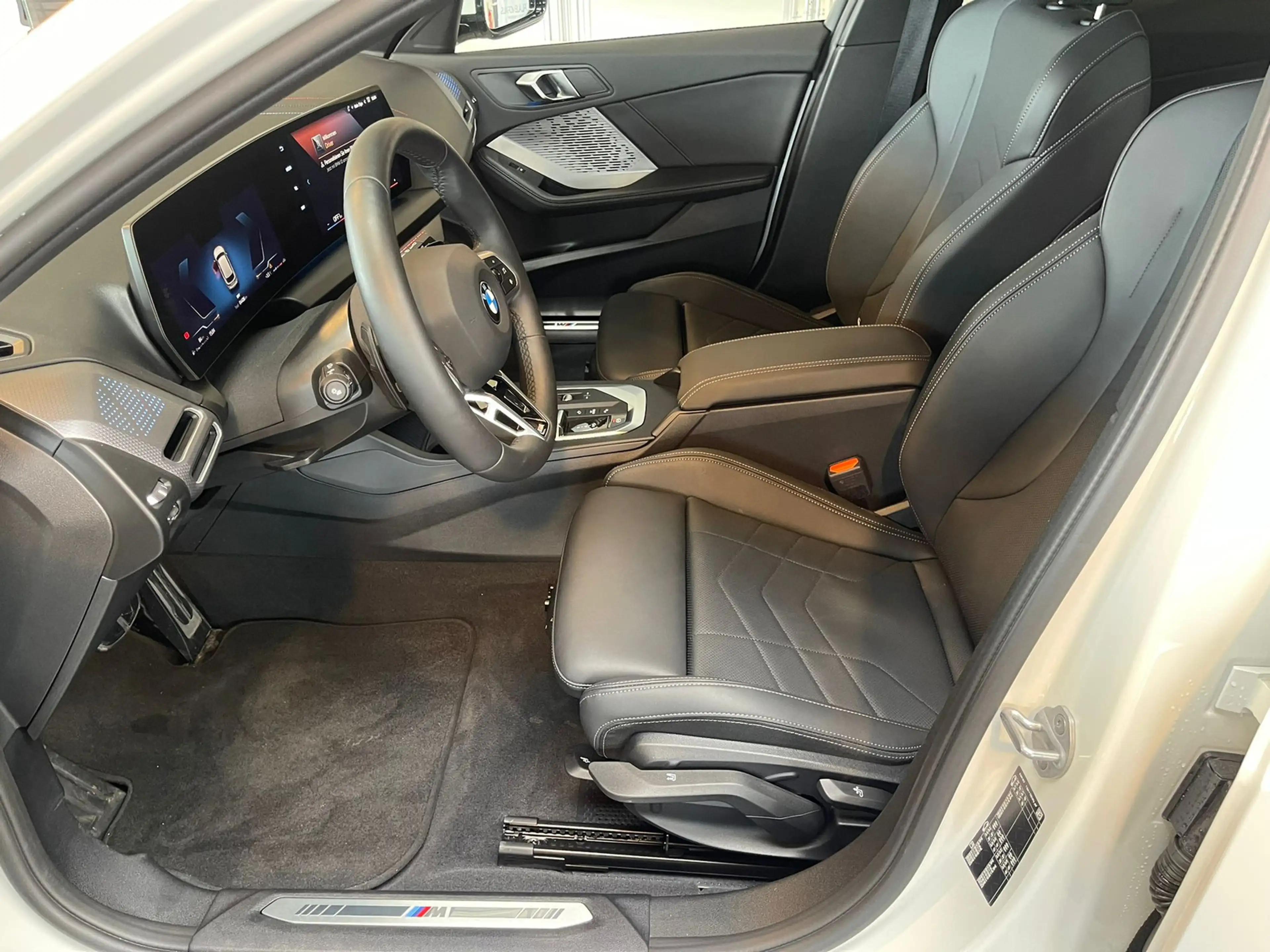 BMW 120 i M Sport Dr.As+/19" — photo 8
