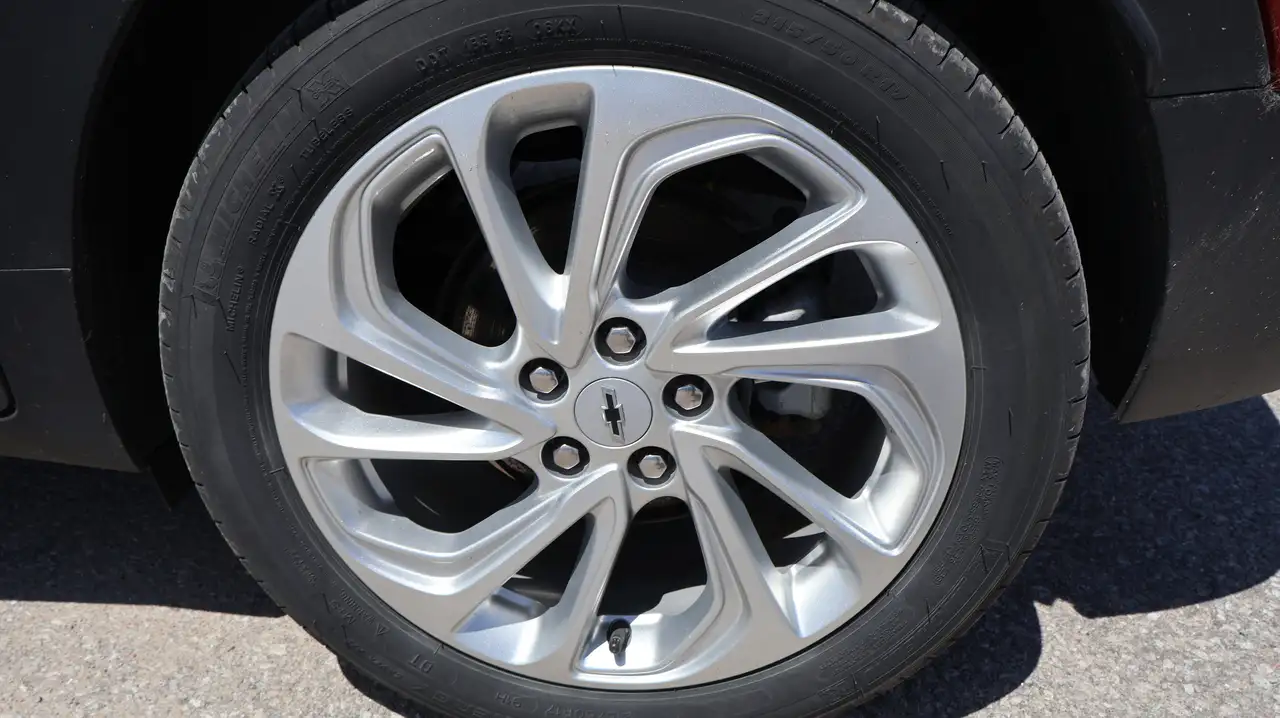 Chevrolet Bolt снимка Chevrolet Bolt