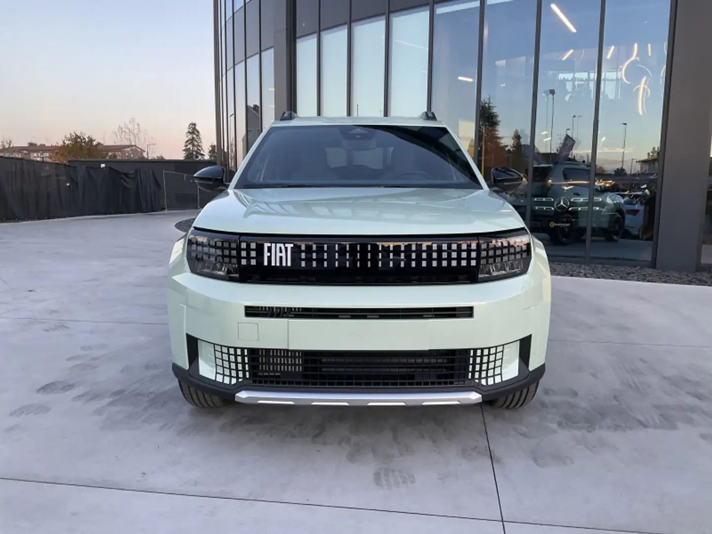 Fiat Grande Panda 1.2 Hybrid 110 CV S&S Icon Blau - 2