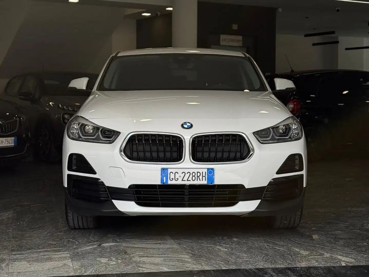 BMW X2 X2 F39 sdrive18d Advantage auto Bianco - 2