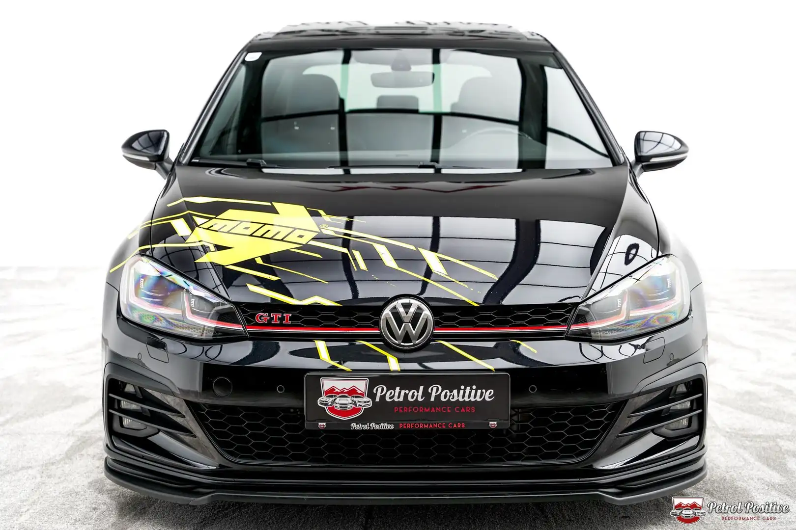 Volkswagen Golf GTI Performance 2,0 TSI DSG APR DEMO CAR Schwarz - 2
