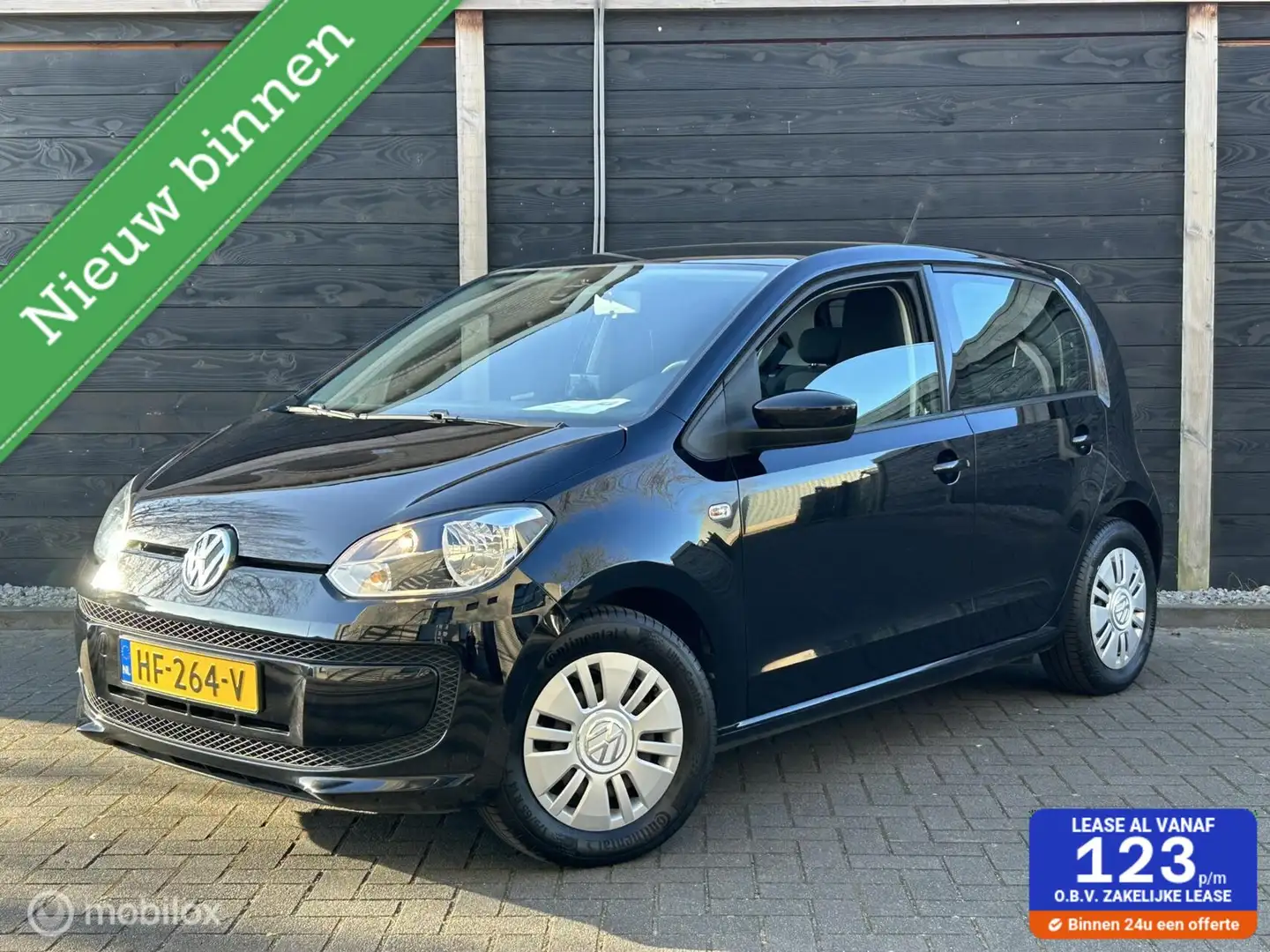 Volkswagen up! 1.0 move up! BlueMotion Facelift / Navigatie / Air Noir - 1