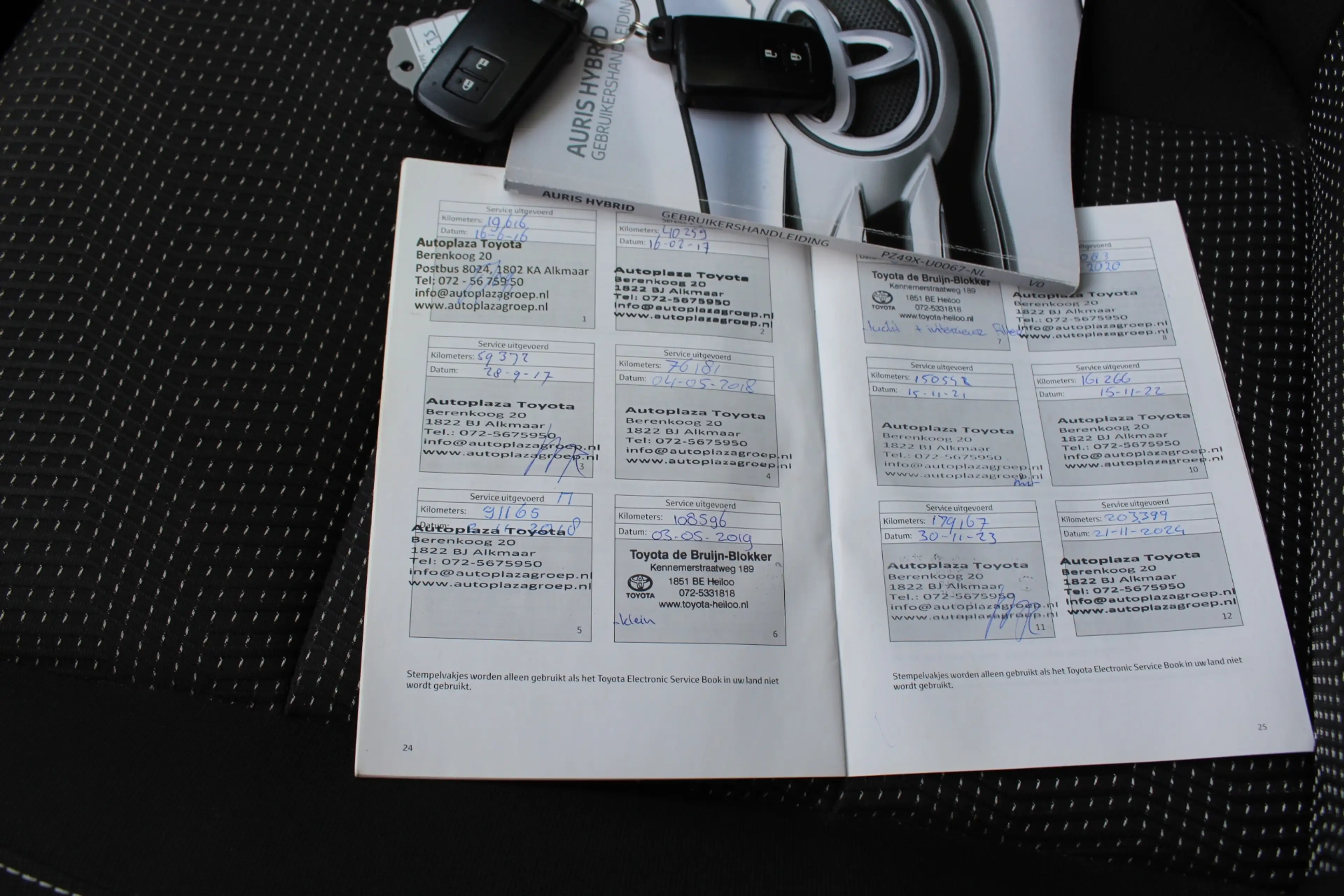 Toyota Auris Touring Sports 1.8 Hybrid Lease pano camera multim — photo 7